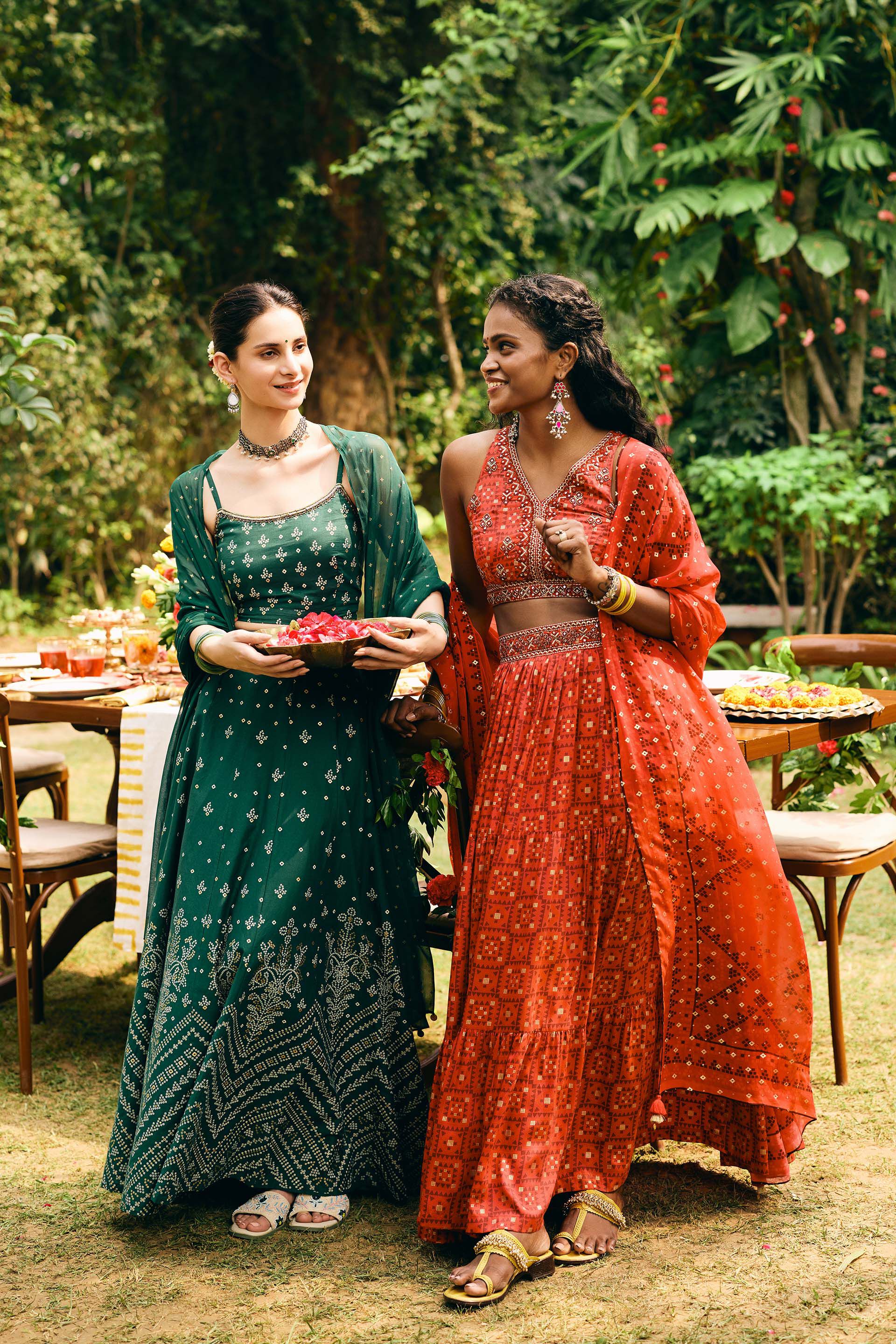 Laal Chulbul Skirt Set, Red, image 3